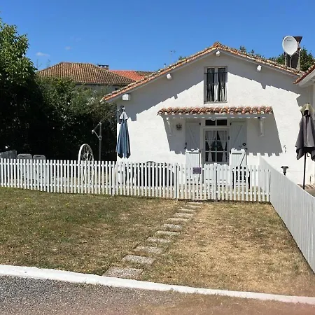 Gite Des Lavandes Oradour-Fanais Exterior foto